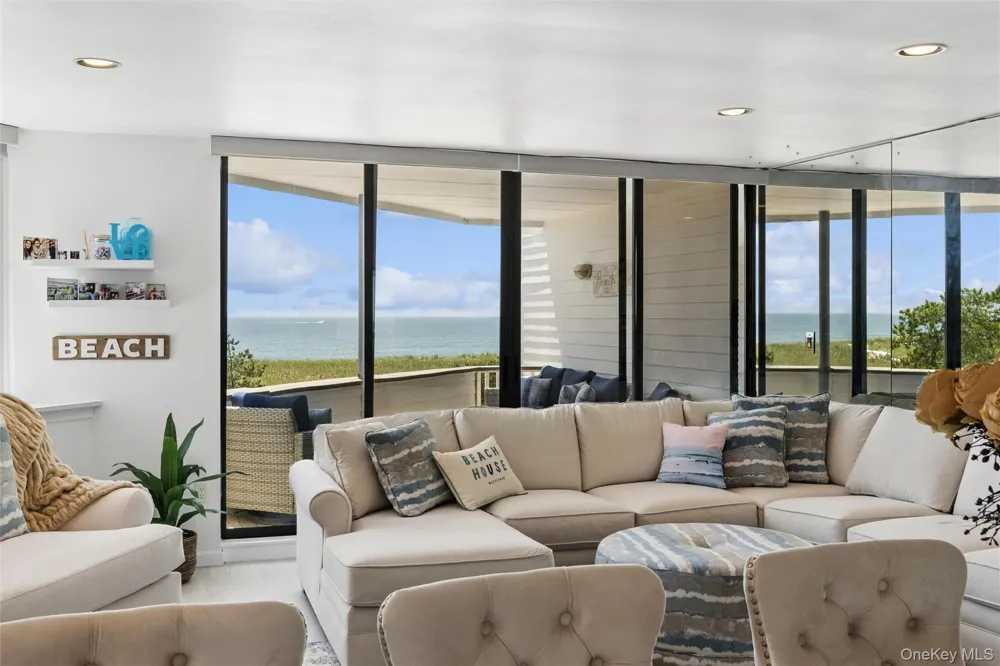 253 dune #62 Westhampton Beach, NY 11978