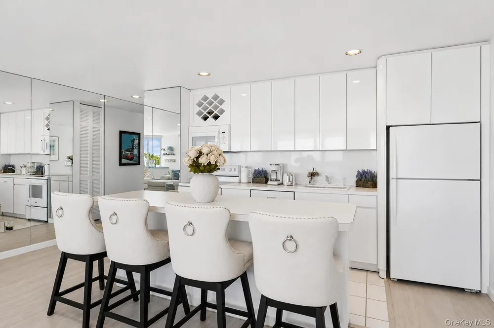 253 dune #62 Westhampton Beach, NY 11978