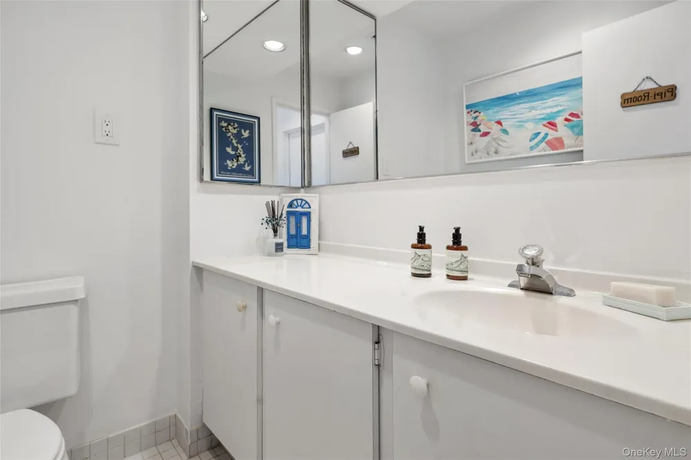253 dune #62 Westhampton Beach, NY 11978