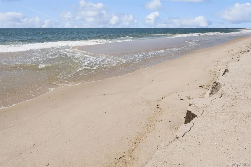253 dune #62 Westhampton Beach, NY 11978