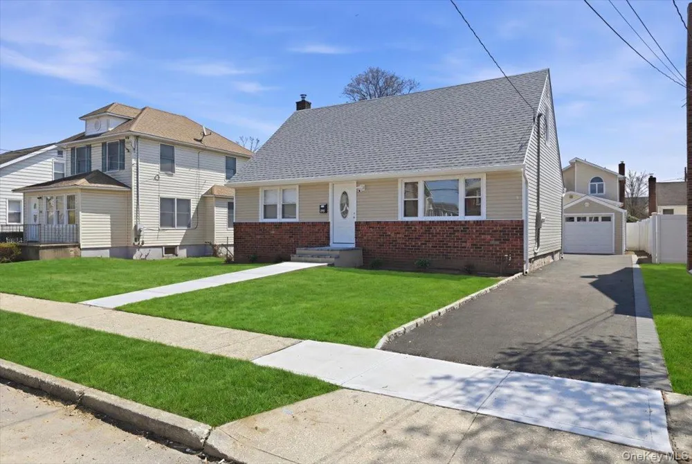 2726 Orchard Street North Bellmore, NY 11710