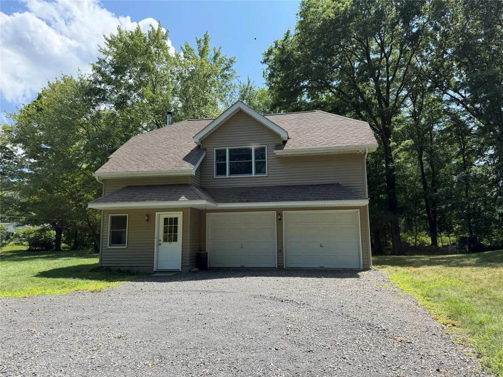 468 Decker Road Wallkill, NY 12589