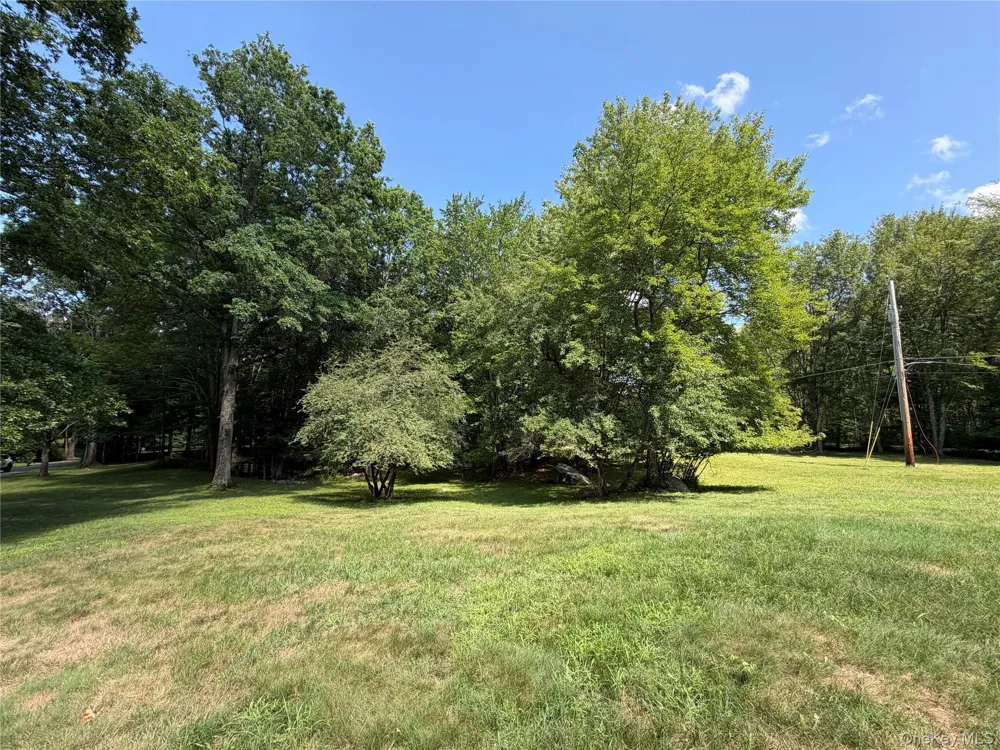 468 Decker Road Wallkill, NY 12589