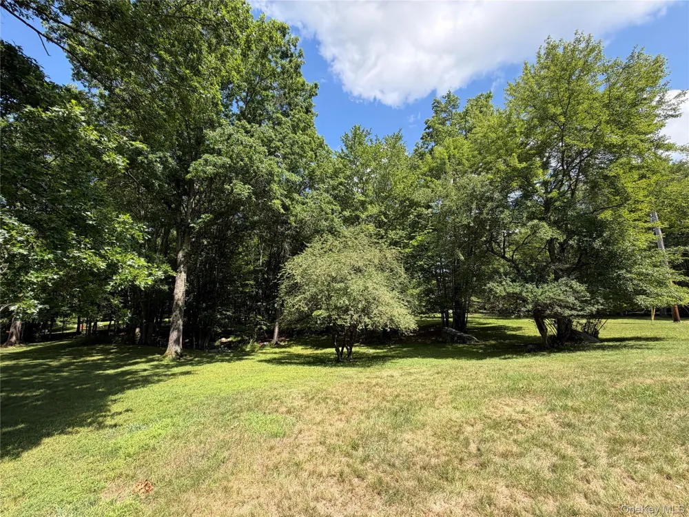 468 Decker Road Wallkill, NY 12589