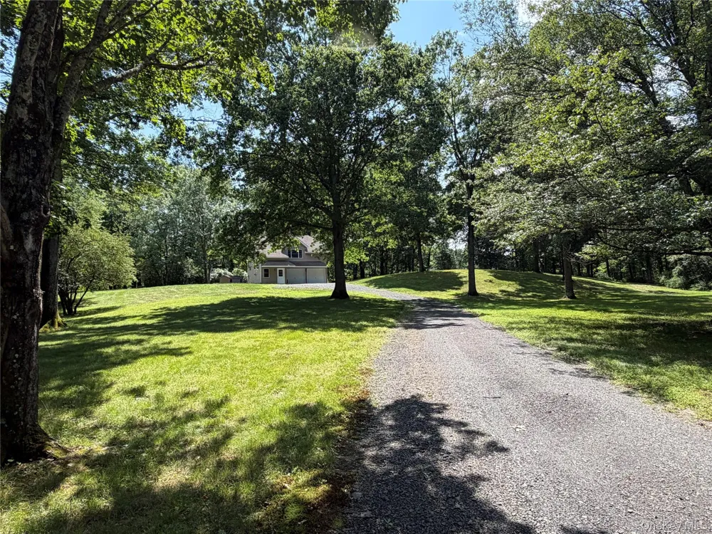 468 Decker Road Wallkill, NY 12589