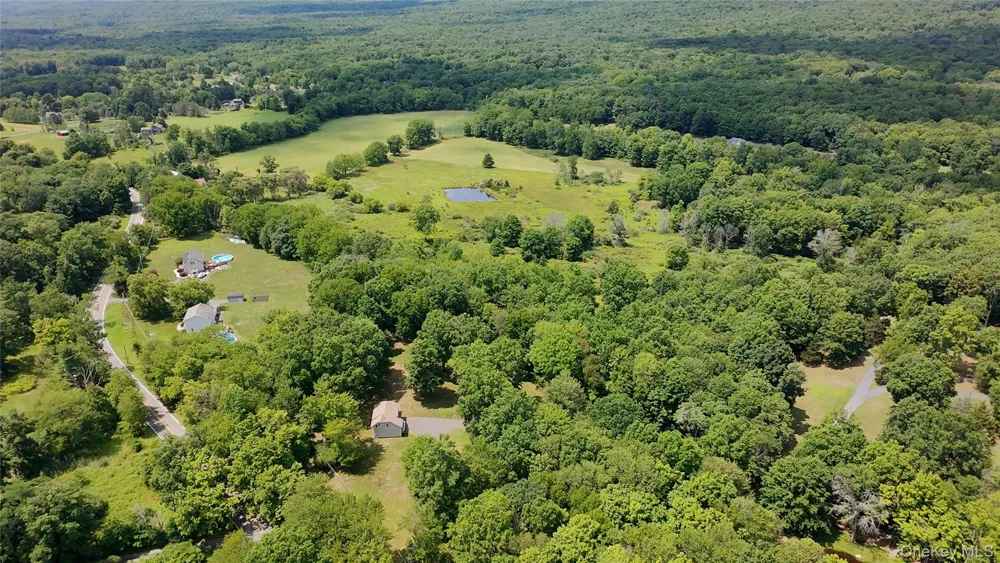 468 Decker Road Wallkill, NY 12589