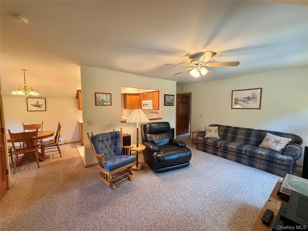 468 Decker Road Wallkill, NY 12589