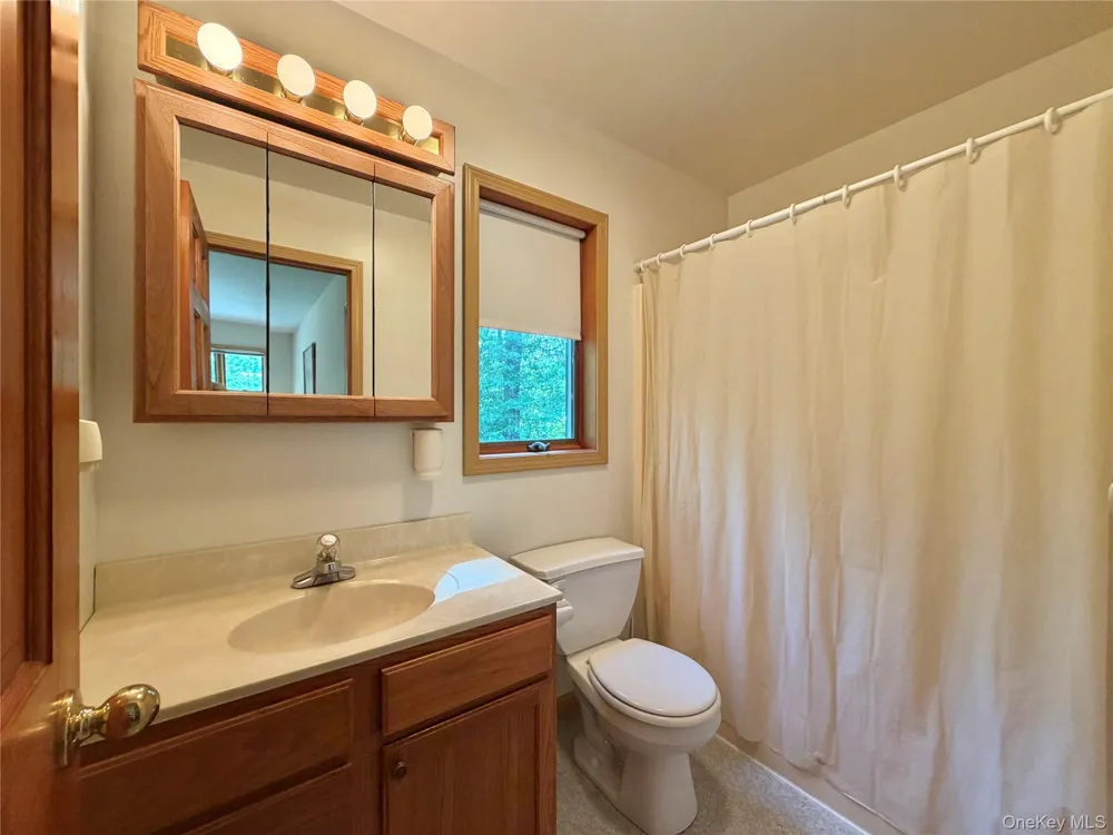 468 Decker Road Wallkill, NY 12589