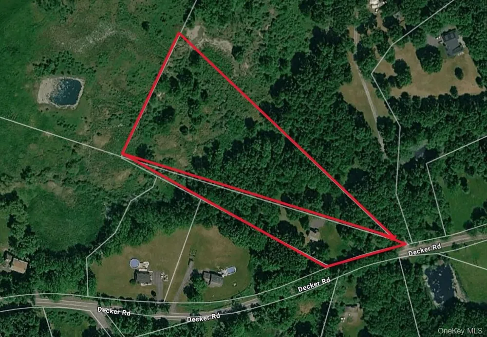 468 Decker Road Wallkill, NY 12589
