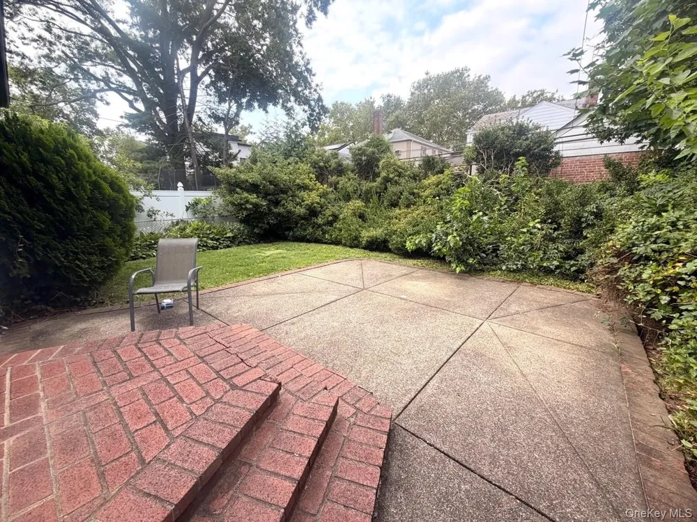80-50 214th Street Hollis Hills, NY 11427