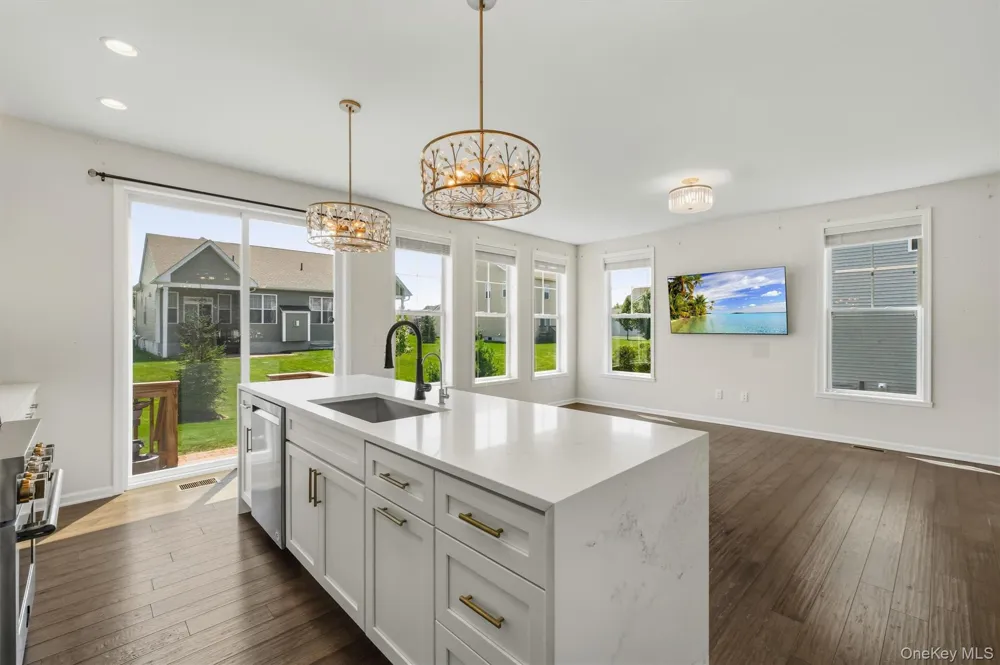 12 Fenton Way Hopewell Junction, NY 12533