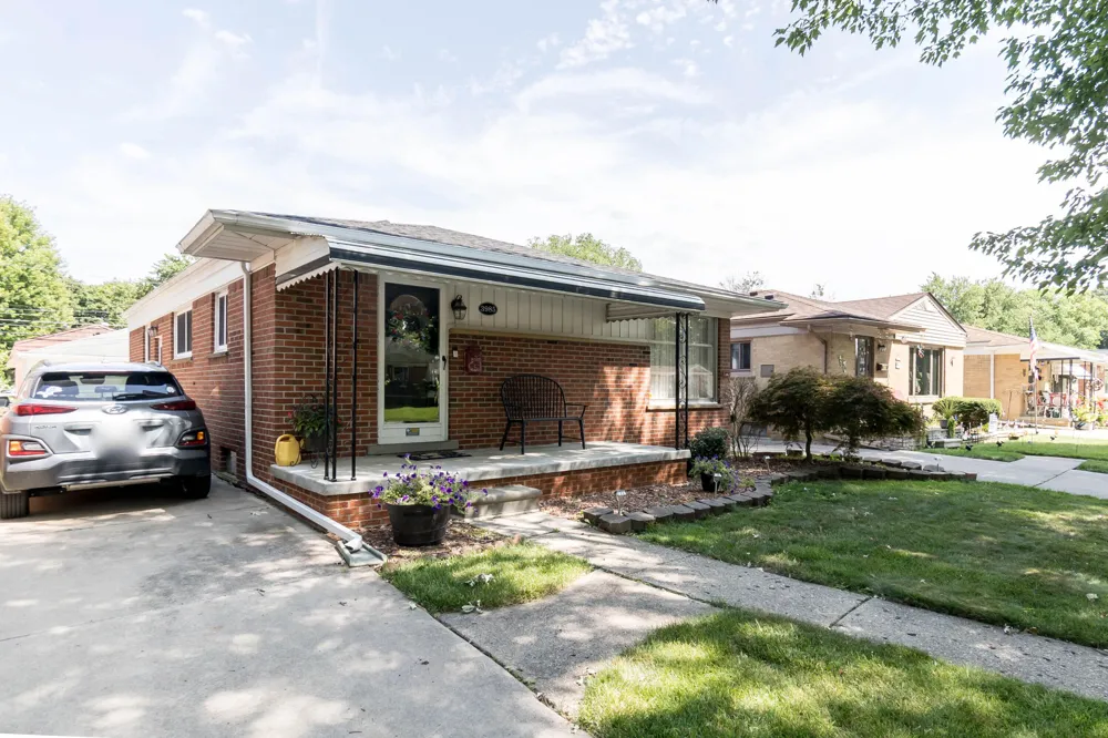 3985 Harding Street Dearborn Heights, MI 48125
