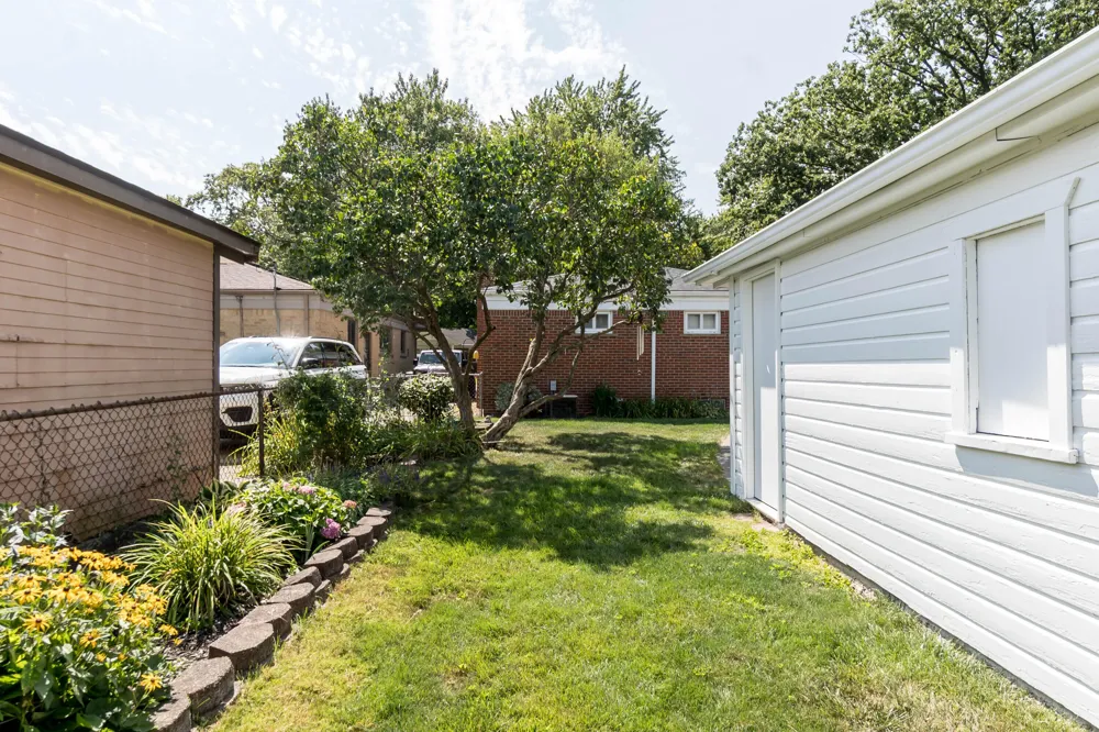 3985 Harding Street Dearborn Heights, MI 48125
