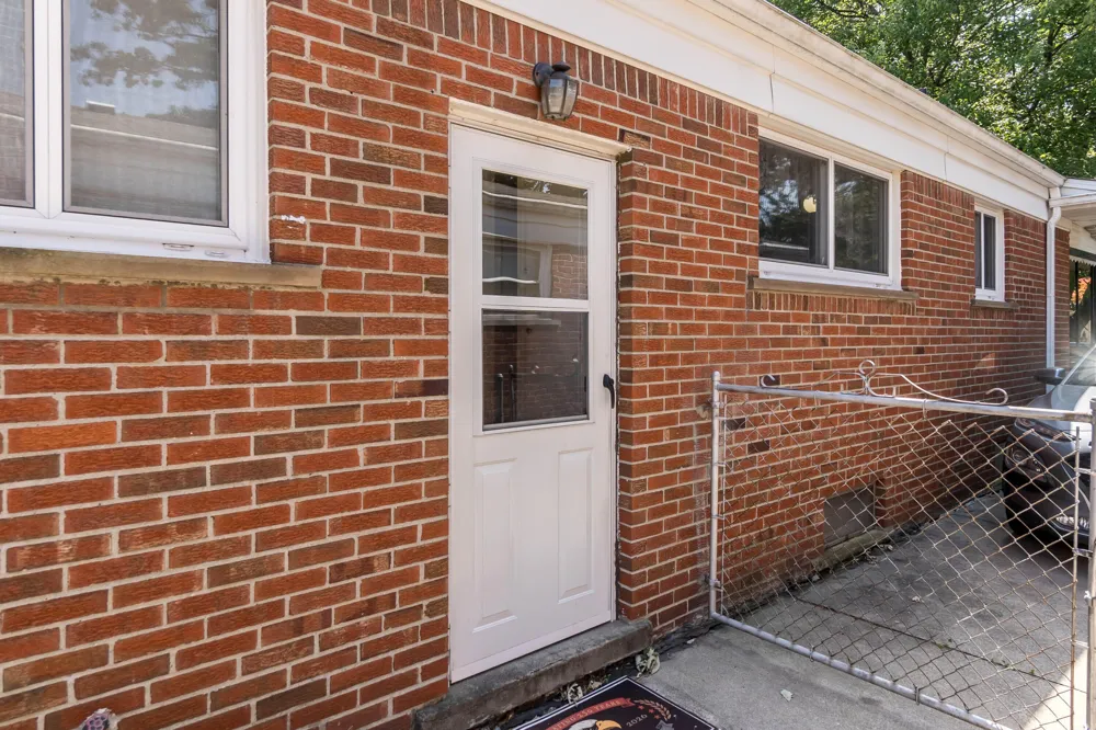 3985 Harding Street Dearborn Heights, MI 48125