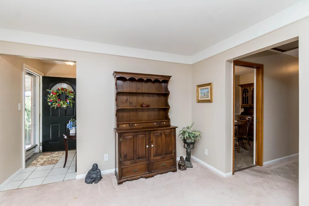 3985 Harding Street Dearborn Heights, MI 48125
