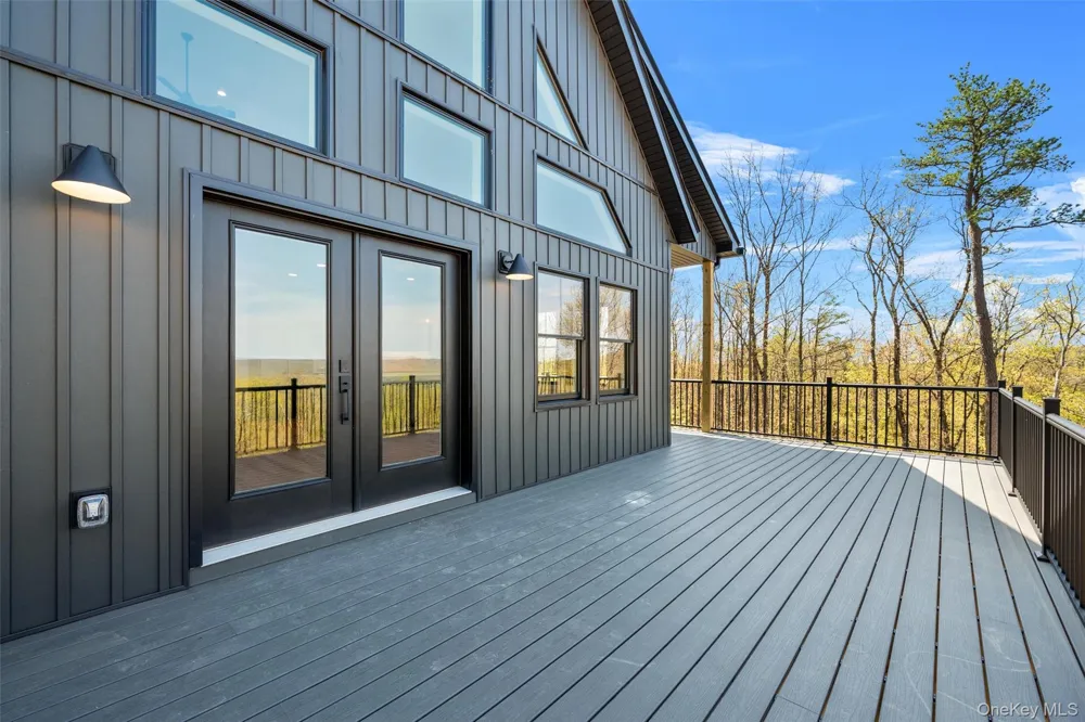 98 Fox Hill Road Wallkill, NY 12589