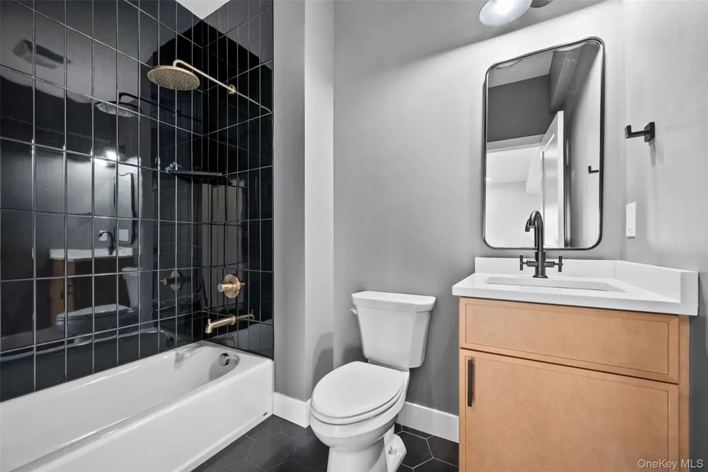 98 Fox Hill Road Wallkill, NY 12589