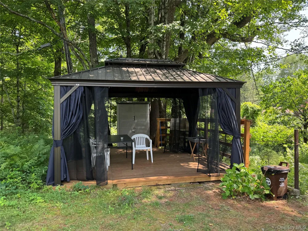 6269 State Route 42 #6279 Woodbourne, NY 12788