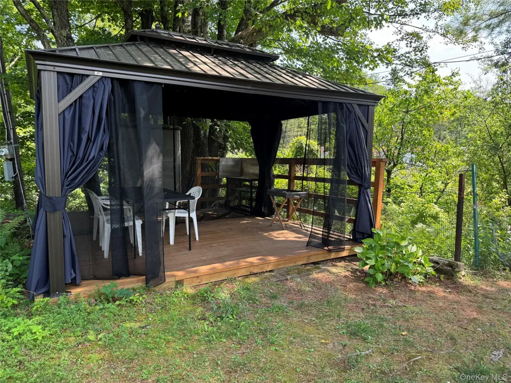 6269 State Route 42 #6279 Woodbourne, NY 12788