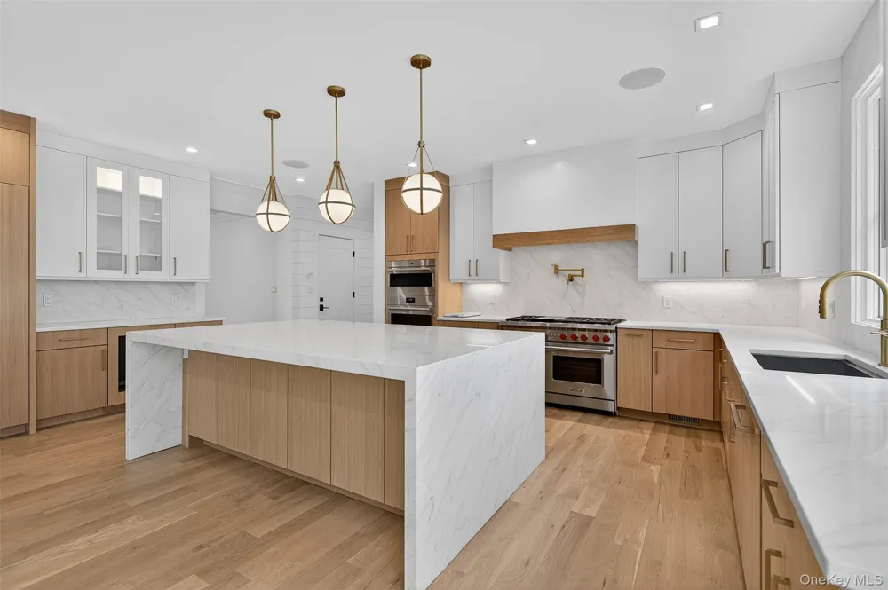 32 Pine Road Syosset, NY 11791