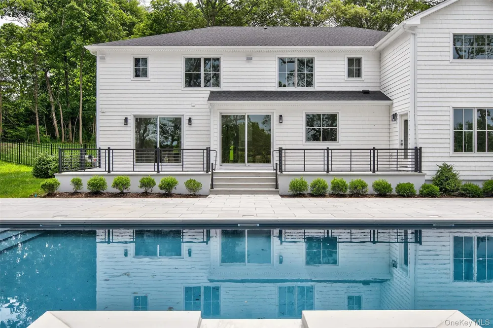 32 Pine Road Syosset, NY 11791