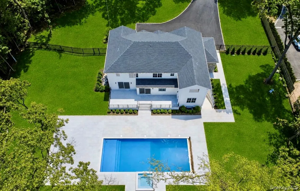 32 Pine Road Syosset, NY 11791