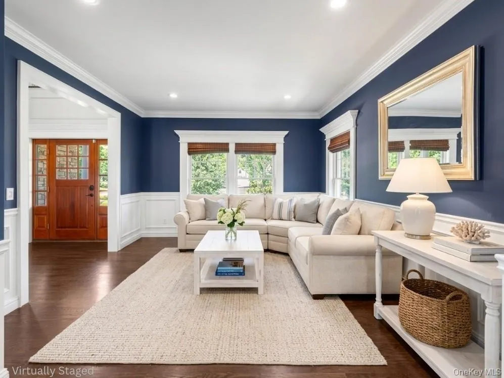 30 Hampton Drive Center Moriches, NY 11934