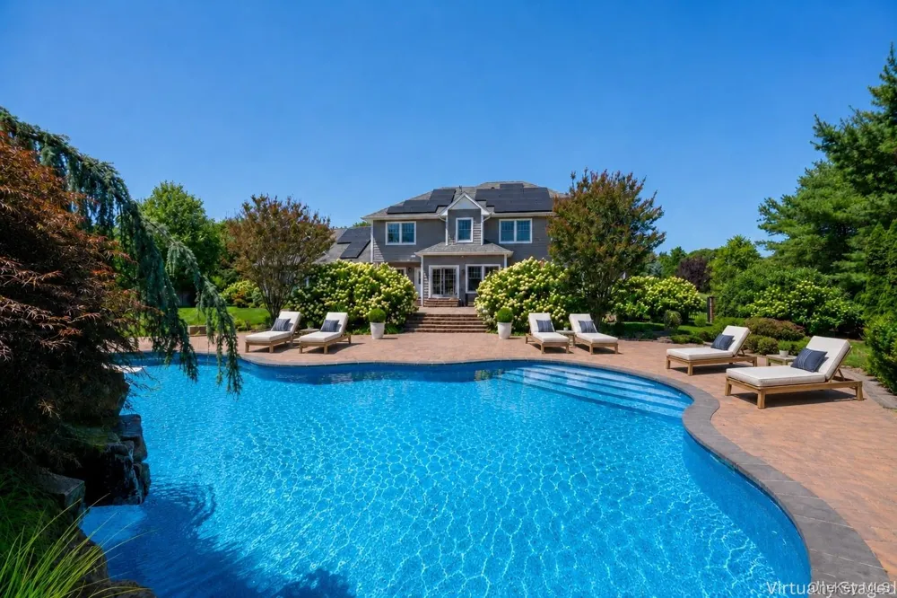 30 Hampton Drive Center Moriches, NY 11934