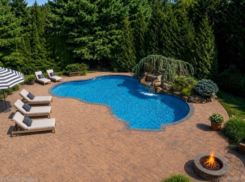 30 Hampton Drive Center Moriches, NY 11934