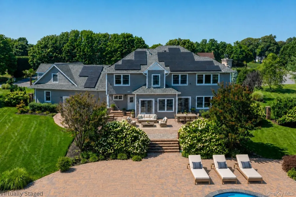 30 Hampton Drive Center Moriches, NY 11934