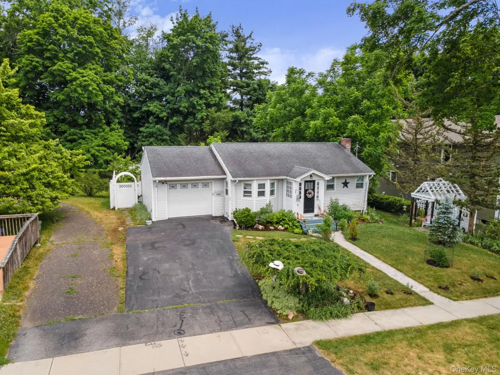 35 Highland Avenue Walden, NY 12586
