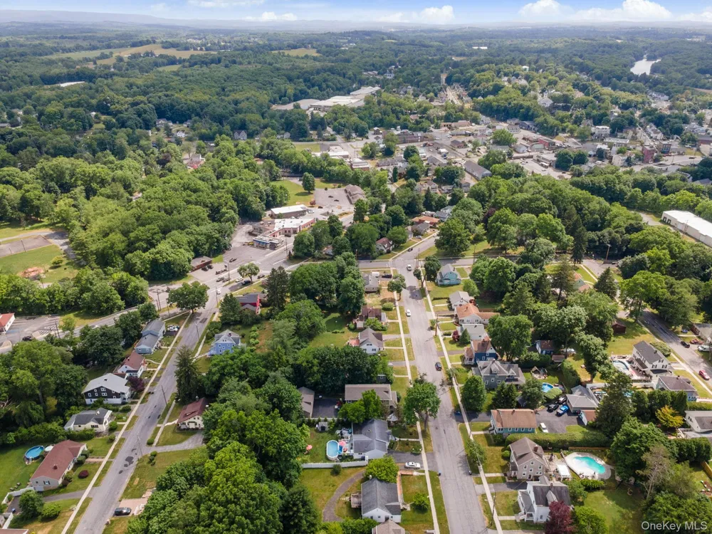 35 Highland Avenue Walden, NY 12586