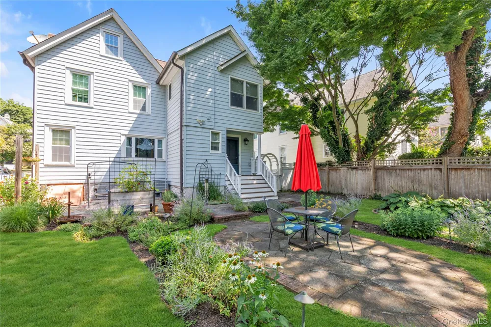 51 Tooker Avenue Oyster Bay, NY 11771