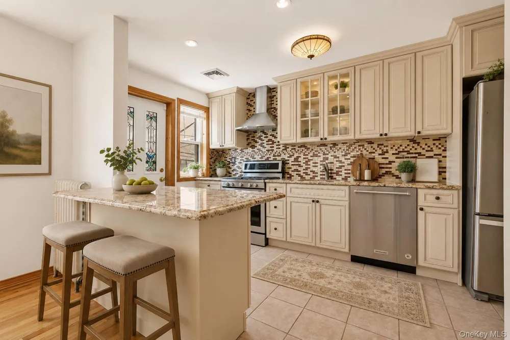 3039 36th Street Astoria, NY 11103