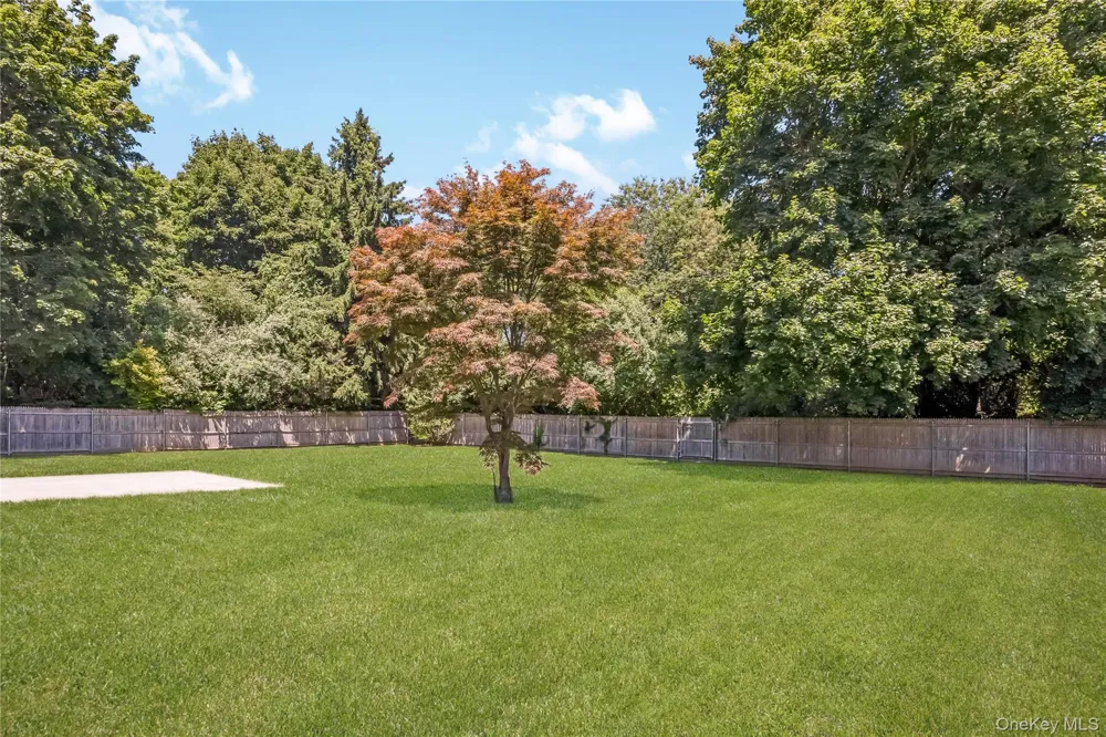 93 Raynor Road Ridge, NY 11961