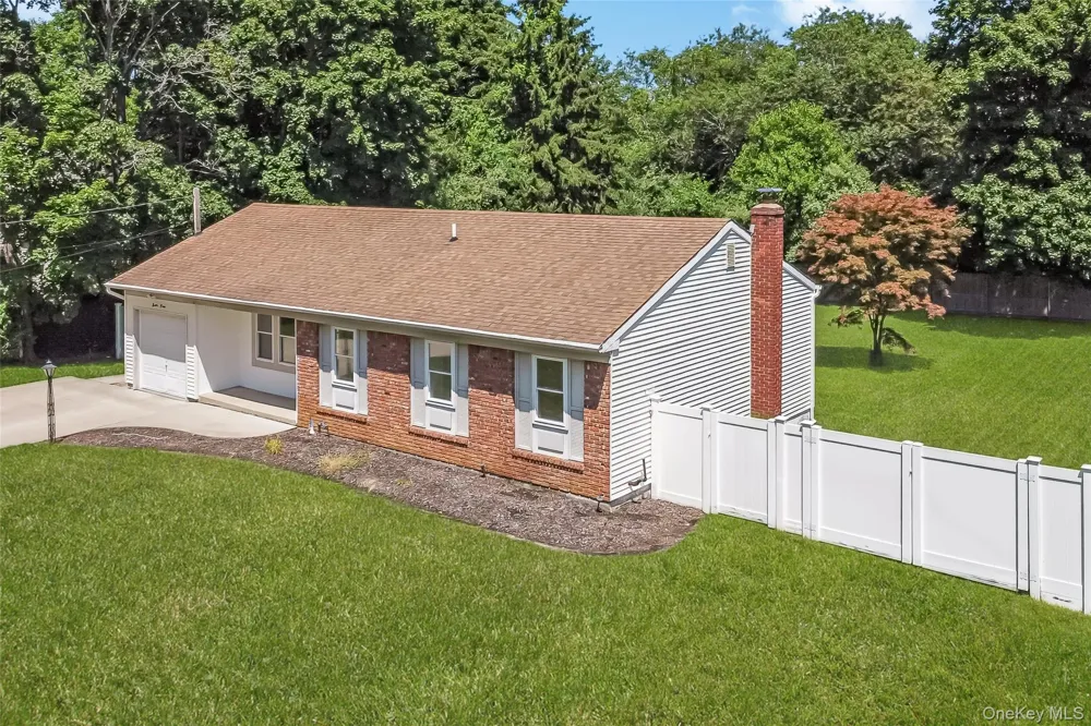 93 Raynor Road Ridge, NY 11961
