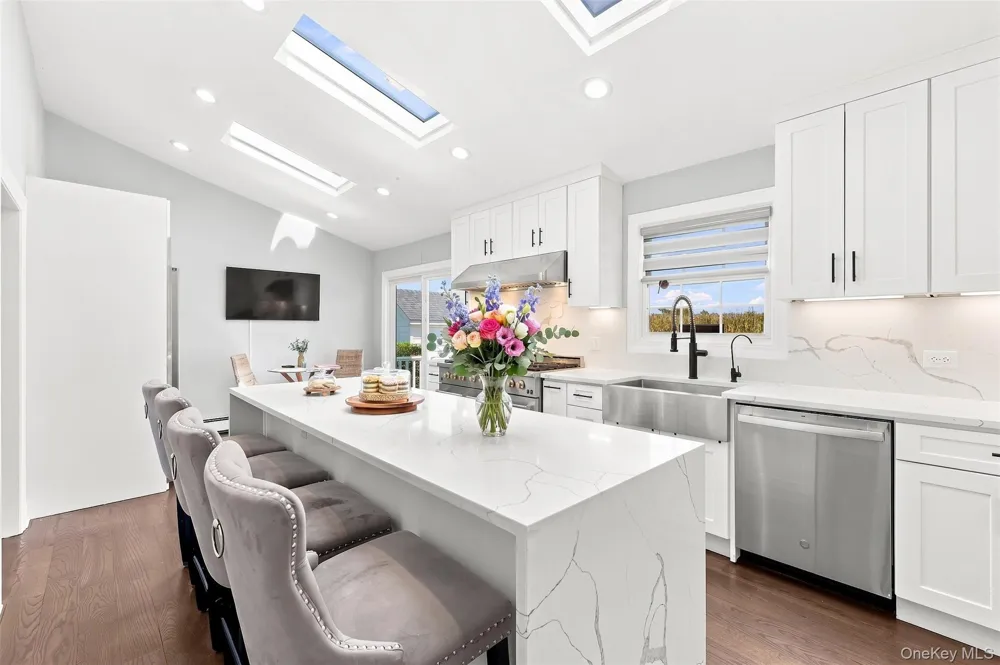 336 Grand Central Avenue Amityville, NY 11701
