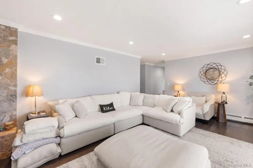 336 Grand Central Avenue Amityville, NY 11701