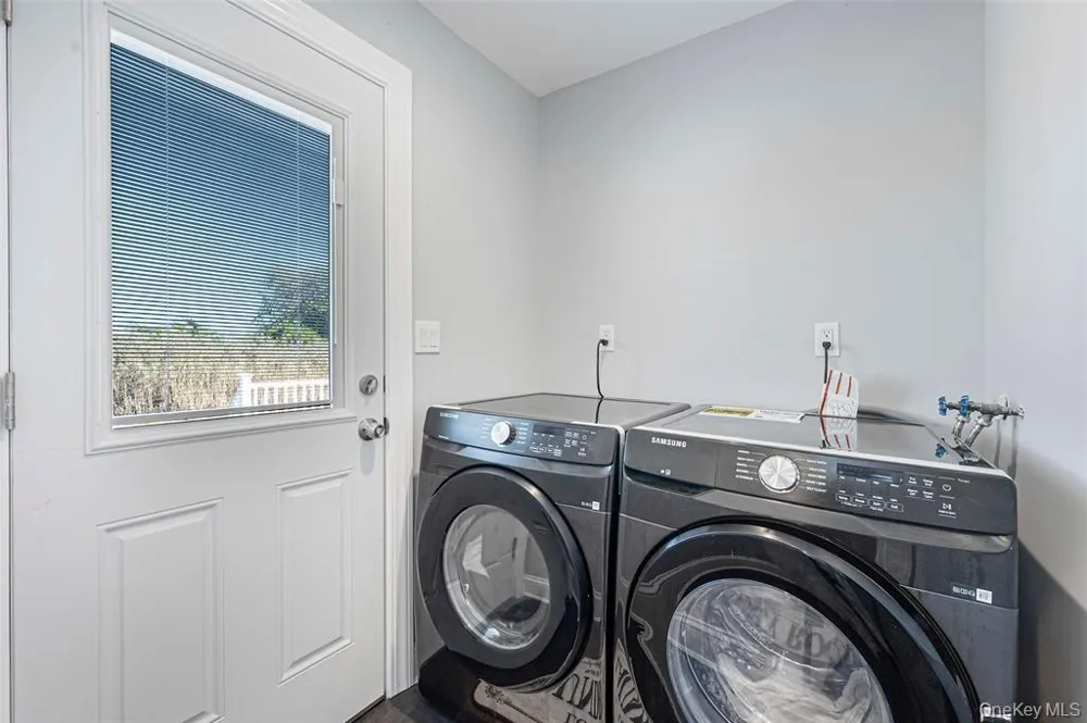 336 Grand Central Avenue Amityville, NY 11701