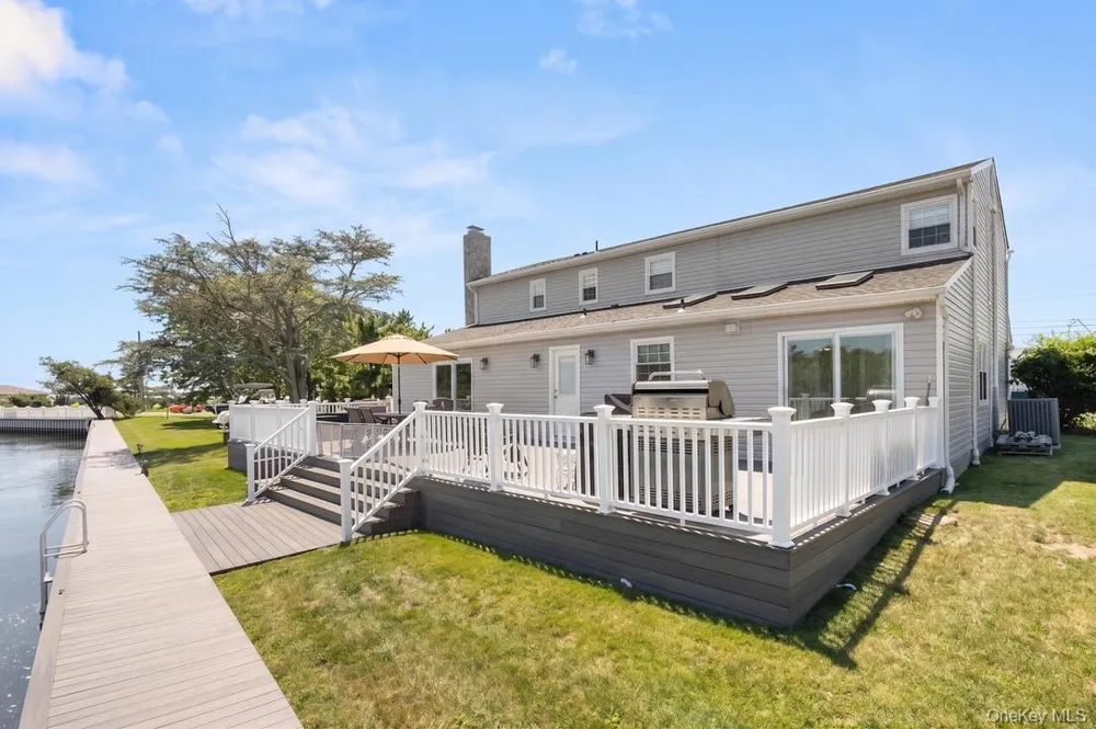 336 Grand Central Avenue Amityville, NY 11701