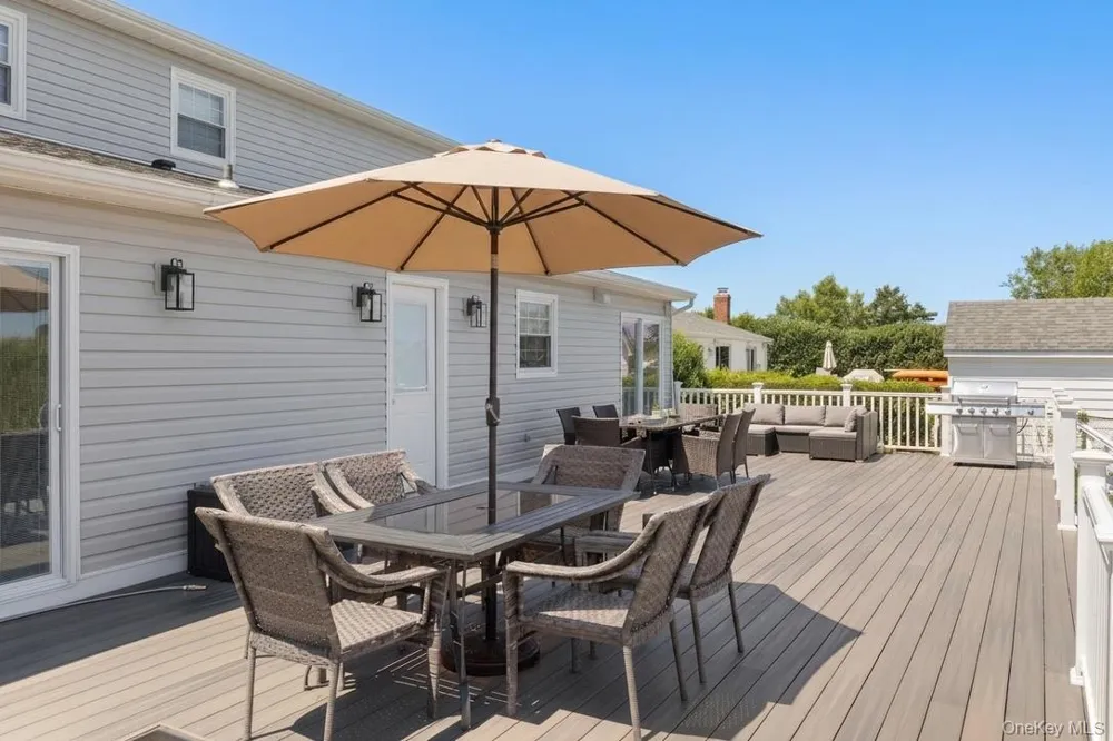 336 Grand Central Avenue Amityville, NY 11701