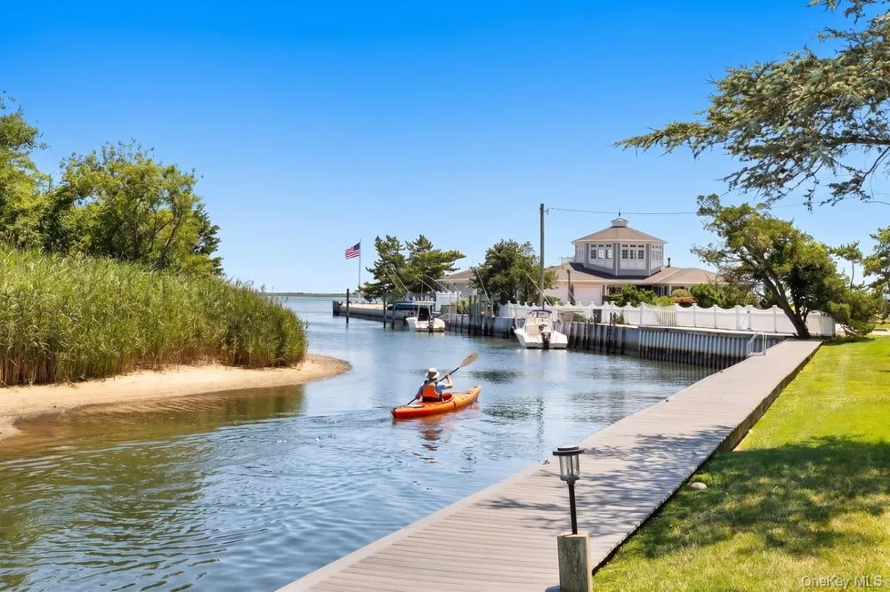 336 Grand Central Avenue Amityville, NY 11701