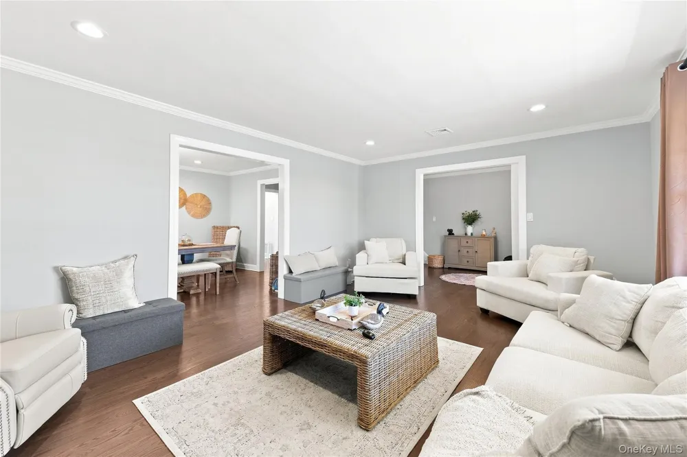 336 Grand Central Avenue Amityville, NY 11701