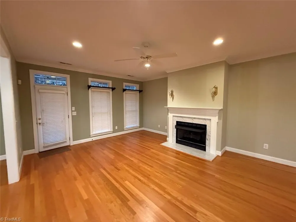2208 Anchoridge Avenue High Point, NC 27265