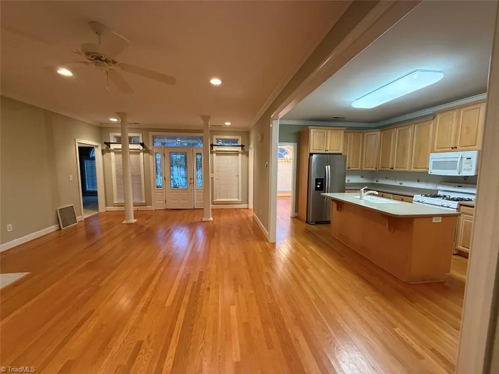 2208 Anchoridge Avenue High Point, NC 27265