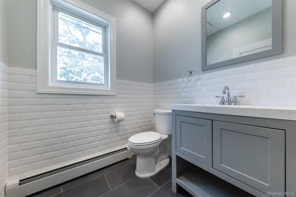 57 Earle Ave #1st Floor Lynbrook, NY 11563