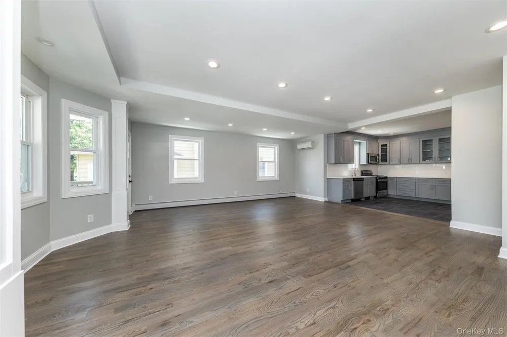 57 Earle Ave #1st Floor Lynbrook, NY 11563