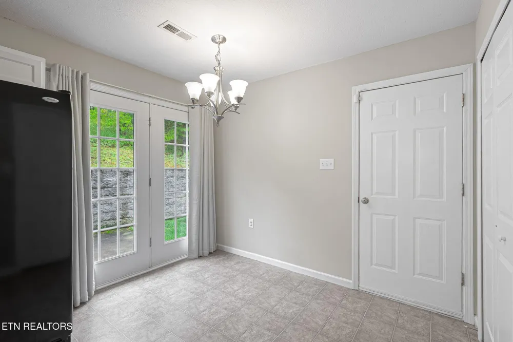 8025 Cold Stream Lane Knoxville, TN 37920