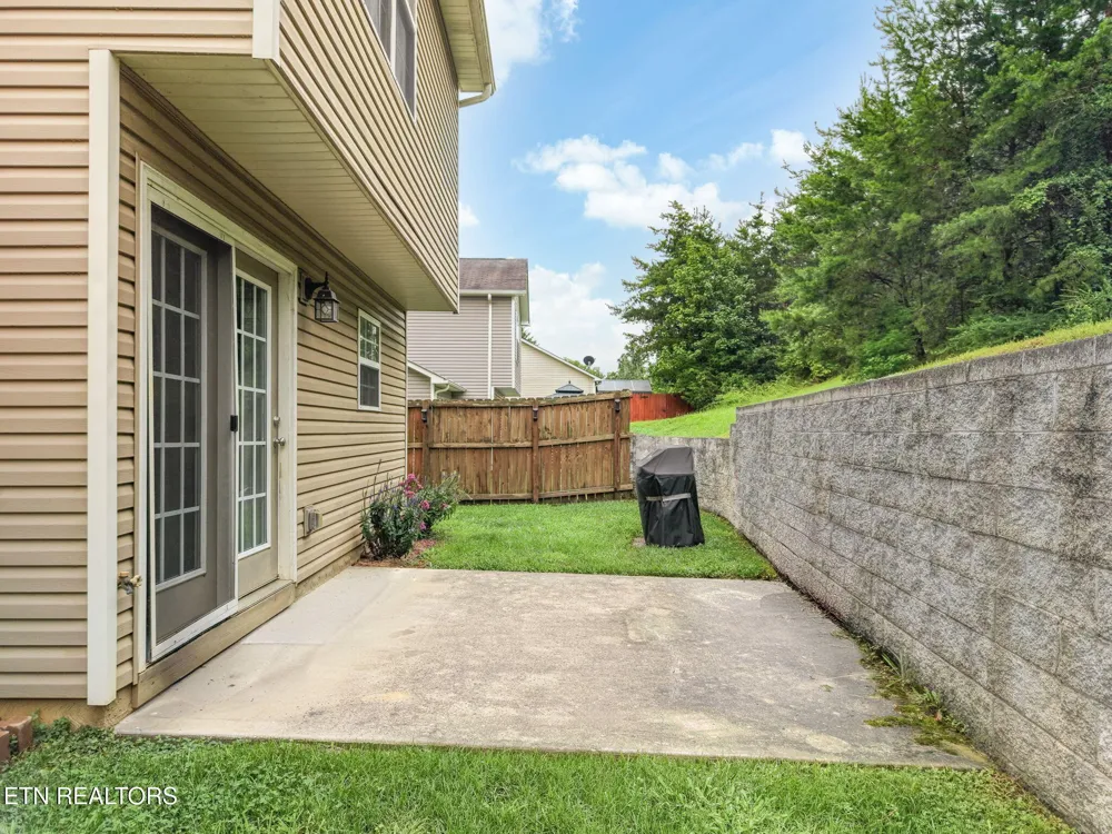 8025 Cold Stream Lane Knoxville, TN 37920