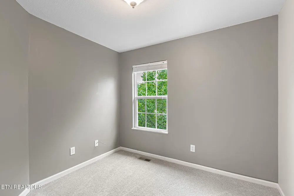 8025 Cold Stream Lane Knoxville, TN 37920